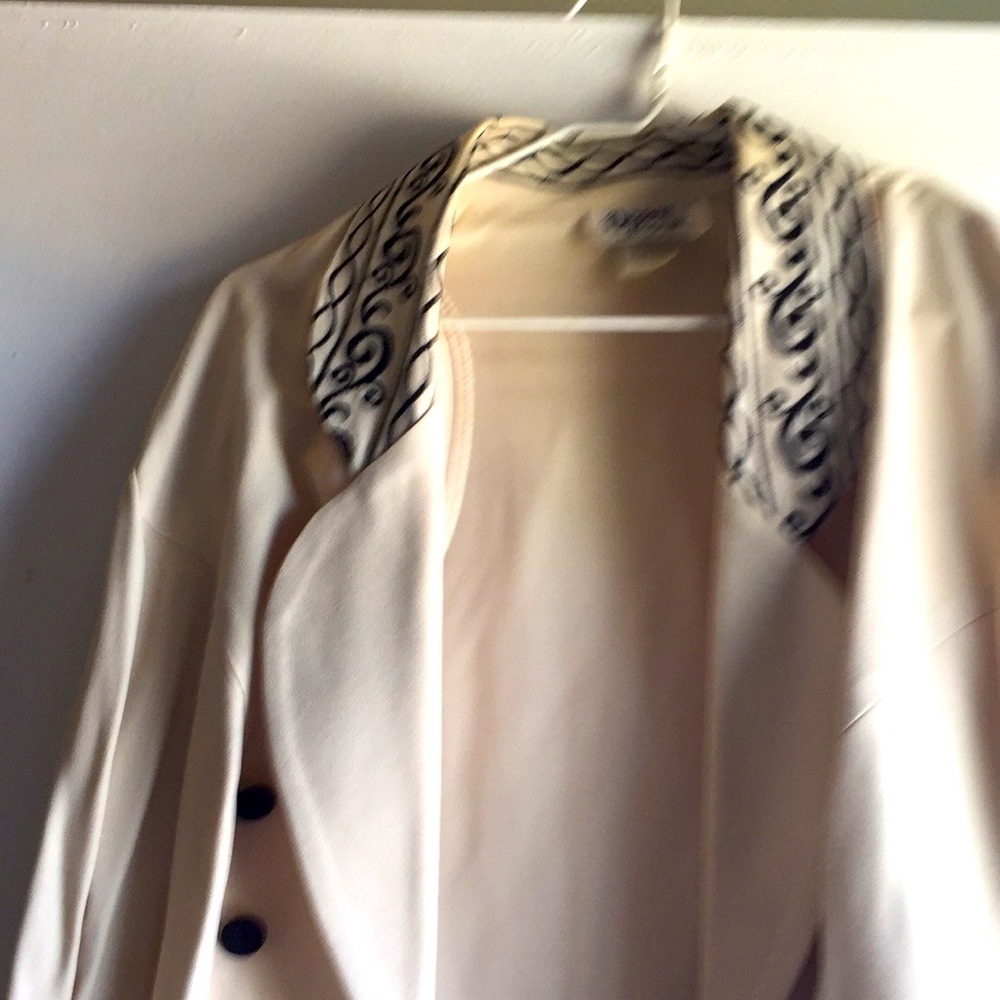 Bolaro jacket